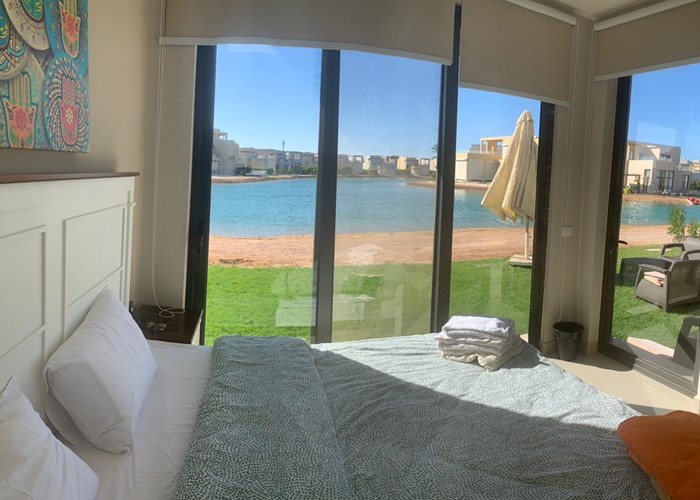 4 BR Villa with lagoon view in Tawila - 9